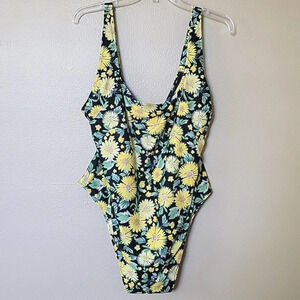 Old Navy Sunflower Square Neck French Cut One Piece Swimsuit - Size 2X